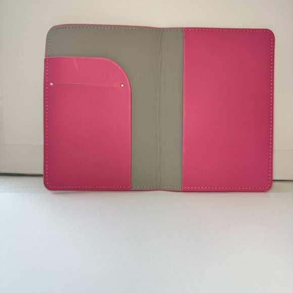 Pink Powerpuff Girls Passport Holder - Picture 4 of 4